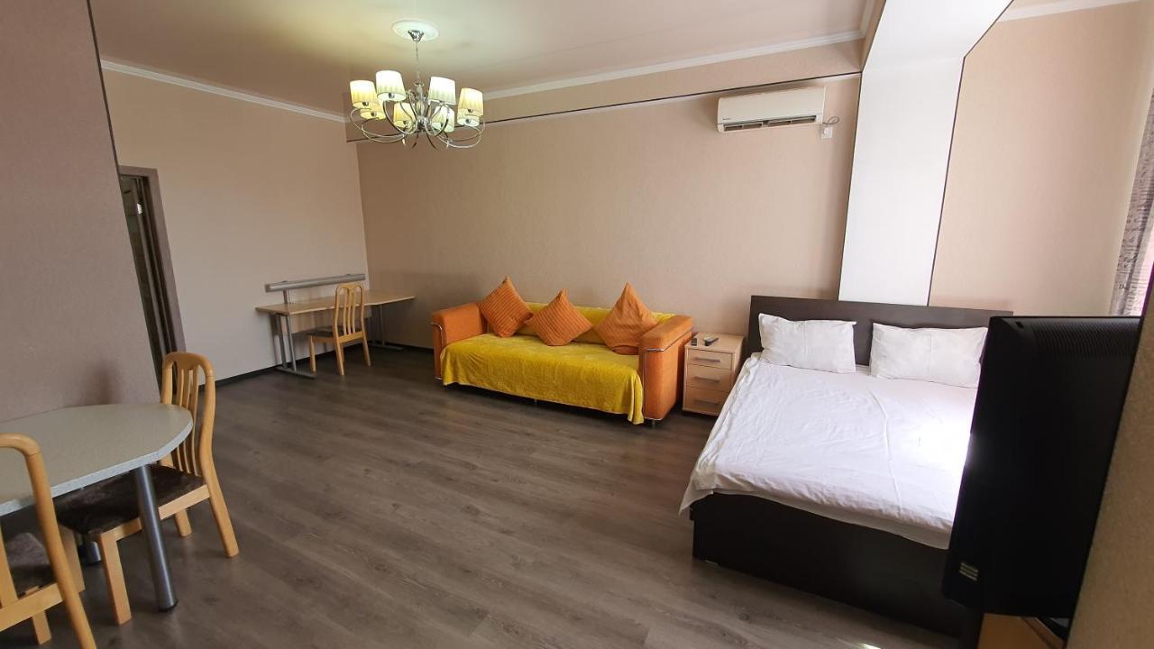 Orange Apartment With Panoramic View Bishkek Exterior foto